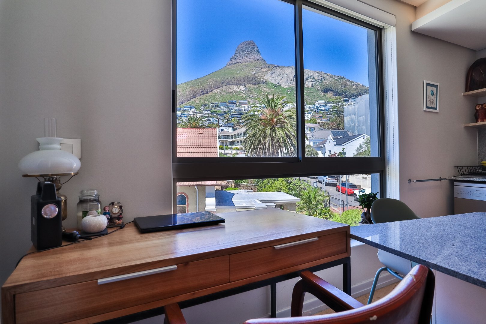 1 Bedroom Property for Sale in Sea Point Western Cape